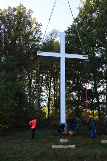 neues Kreuz auf der Eiecke